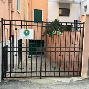 https://bnb-erythra.catania-hotels.net