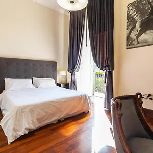 https://gramsci-suites.hotels-amalfi.com